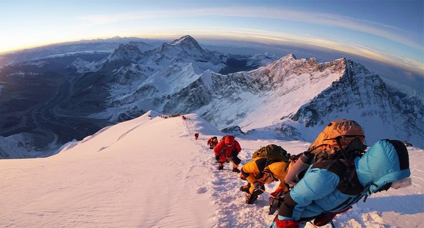 climb mount everest1